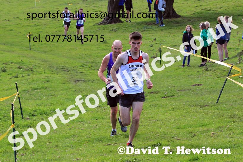 Senior men, 2022 NECAA Cross Country Relays, Thornley Hall Farm, Peterlee, County Durham, October 15th. Photo: David T. Hewitson/Sports for All Pics